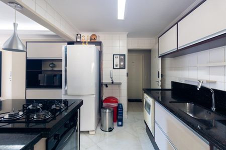 Apartamento para alugar com 96m², 3 quartos e 2 vagas Apartamento para alugar com 96m², 3 quartos e 2 vagasCozinha