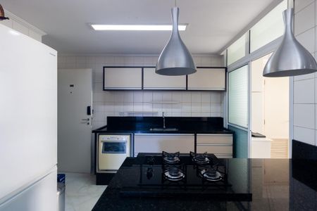 Apartamento para alugar com 96m², 3 quartos e 2 vagas Apartamento para alugar com 96m², 3 quartos e 2 vagasCozinha