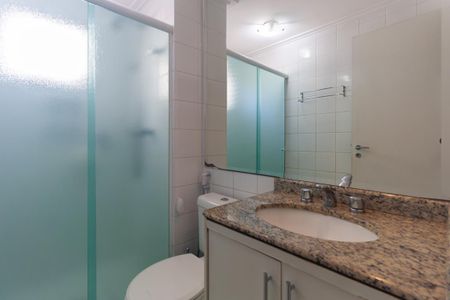 Apartamento para alugar com 96m², 3 quartos e 2 vagas Apartamento para alugar com 96m², 3 quartos e 2 vagasBanheiro Social