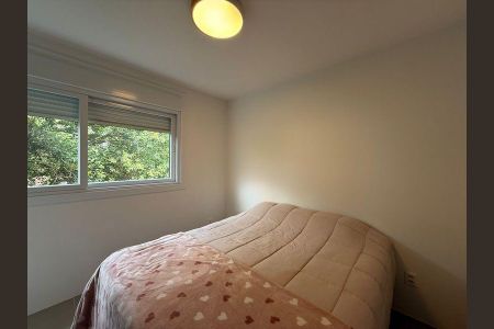 Quarto de apartamento para alugar com 1 quarto, 58m² em Três Figueiras, Porto Alegre