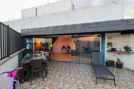 Apartamento à venda com 130m², 3 quartos e 1 vagaCobertura