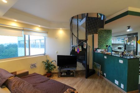Apartamento à venda com 130m², 3 quartos e 1 vagaSala