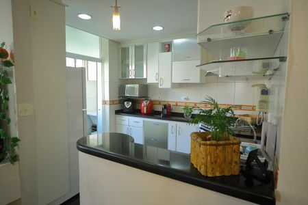 Apartamento à venda com 61m², 2 quartos e 1 vagaCozinha 