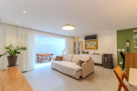 Casa à venda com 4 quartos, 202m² em Jardim Ampliacao, São Paulo