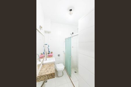 Apartamento para alugar com 62m², 2 quartos e sem vagaBanheiro