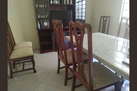 Casa à venda com 4 quartos, 320m² em Prado, Belo Horizonte