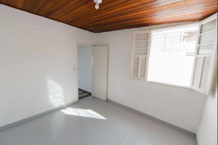 Quarto de casa para alugar com 1 quarto, 60m² em Parque Sao Luis, Taubaté