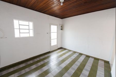 Sala de casa para alugar com 1 quarto, 60m² em Parque Sao Luis, Taubaté