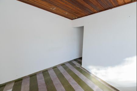 Cozinha de casa para alugar com 1 quarto, 60m² em Parque Sao Luis, Taubaté
