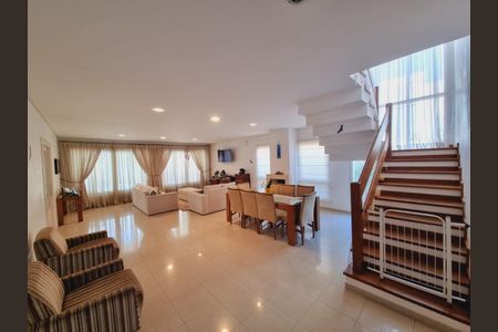 Casa à venda com 4 quartos, 345m² em Colinas da Anhanguera, Santana de Parnaíba