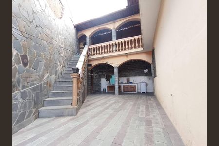 Casa à venda com 360m², 3 quartos e 5 vagas