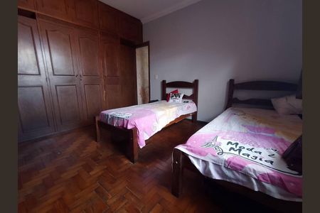 Casa à venda com 360m², 3 quartos e 5 vagas