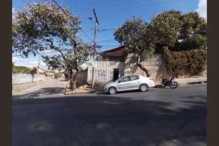Casa à venda com 360m², 3 quartos e 5 vagas