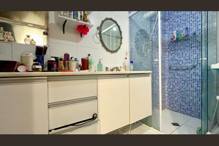 Banheiro de apartamento para alugar com 2 quartos, 81m² em Cerqueira César, São Paulo