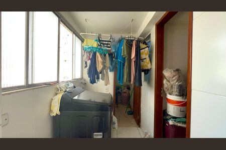 Apartamento para alugar com 81m², 2 quartos e 1 vaga Apartamento para alugar com 81m², 2 quartos e 1 vagaÁrea de Serviço