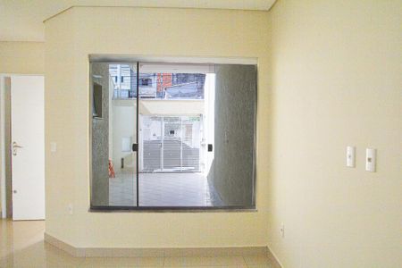 Sala de casa para alugar com 3 quartos, 101m² em Vila Paulo Silas, São Paulo