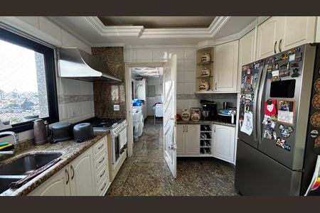 Apartamento à venda com 202m², 3 quartos e 5 vagas Apartamento à venda com 202m², 3 quartos e 5 vagasCozinha