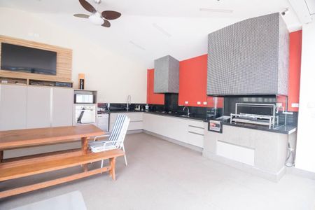 Apartamento à venda com 202m², 3 quartos e 5 vagas Apartamento à venda com 202m², 3 quartos e 5 vagasChurrasqueira