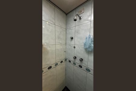 Apartamento à venda com 202m², 3 quartos e 5 vagas Apartamento à venda com 202m², 3 quartos e 5 vagasBanheiro da Suíte 3