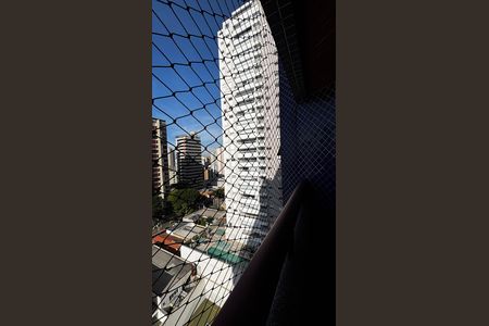 Apartamento à venda com 202m², 3 quartos e 5 vagas Apartamento à venda com 202m², 3 quartos e 5 vagasSuíte 2 Varanda