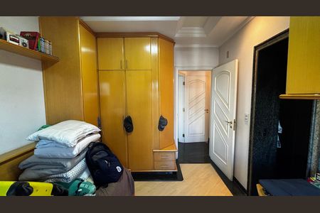 Apartamento à venda com 202m², 3 quartos e 5 vagas Apartamento à venda com 202m², 3 quartos e 5 vagasSuíte 3