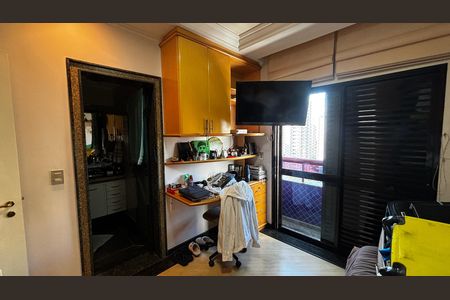 Apartamento à venda com 202m², 3 quartos e 5 vagas Apartamento à venda com 202m², 3 quartos e 5 vagasSuíte 3