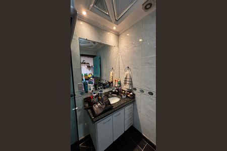 Apartamento à venda com 202m², 3 quartos e 5 vagas Apartamento à venda com 202m², 3 quartos e 5 vagasBanheiro da Suíte 3