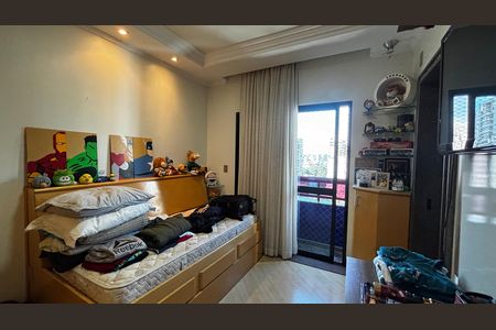 Apartamento à venda com 202m², 3 quartos e 5 vagas Apartamento à venda com 202m², 3 quartos e 5 vagasSuíte 2