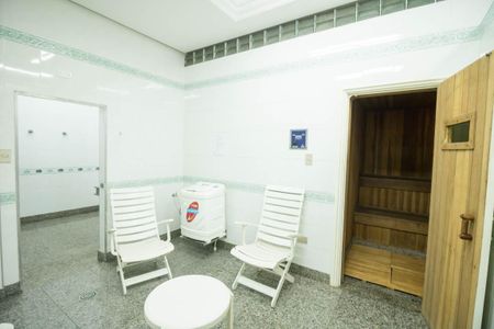 Apartamento à venda com 202m², 3 quartos e 5 vagas Apartamento à venda com 202m², 3 quartos e 5 vagasSaúna