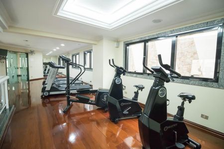 Apartamento à venda com 202m², 3 quartos e 5 vagas Apartamento à venda com 202m², 3 quartos e 5 vagasAcademia