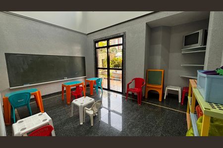 Apartamento à venda com 202m², 3 quartos e 5 vagas Apartamento à venda com 202m², 3 quartos e 5 vagasBrinquedoteca
