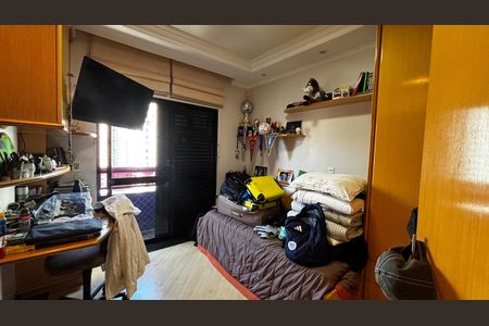 Apartamento à venda com 202m², 3 quartos e 5 vagas Apartamento à venda com 202m², 3 quartos e 5 vagasSuíte 3