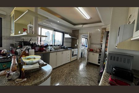 Apartamento à venda com 202m², 3 quartos e 5 vagas Apartamento à venda com 202m², 3 quartos e 5 vagasCozinha
