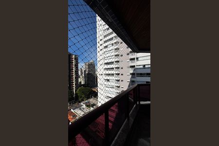 Apartamento à venda com 202m², 3 quartos e 5 vagas Apartamento à venda com 202m², 3 quartos e 5 vagasSala - Sala de Jantar Varanda