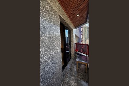 Apartamento à venda com 202m², 3 quartos e 5 vagas Apartamento à venda com 202m², 3 quartos e 5 vagasSala - Sala de Jantar Varanda