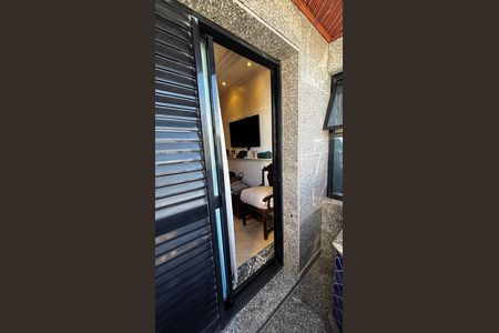 Apartamento à venda com 202m², 3 quartos e 5 vagas Apartamento à venda com 202m², 3 quartos e 5 vagasSuite 1 Varanda