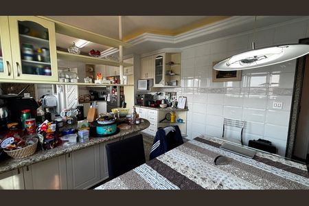 Apartamento à venda com 202m², 3 quartos e 5 vagas Apartamento à venda com 202m², 3 quartos e 5 vagasCozinha