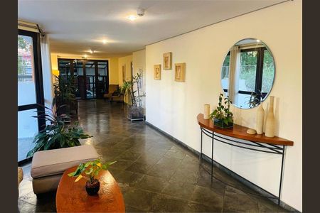 Apartamento à venda com 3 quartos, 127m² em Vila Suzana, São Paulo