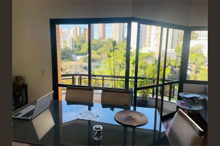 Apartamento à venda com 3 quartos, 127m² em Vila Suzana, São Paulo