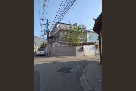 Casa para alugar com 100m², 2 quartos e 1 vagaFachada