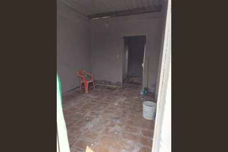 Casa para alugar com 100m², 2 quartos e 1 vagaÁrea externa