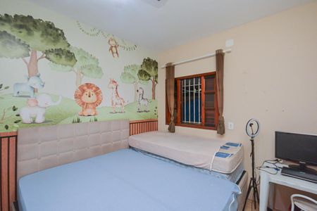 Casa à venda com 250m², 4 quartos e 4 vagas Casa à venda com 250m², 4 quartos e 4 vagasQuarto 3