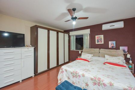 Casa à venda com 250m², 4 quartos e 4 vagas Casa à venda com 250m², 4 quartos e 4 vagasBanheiro da Suíte 1