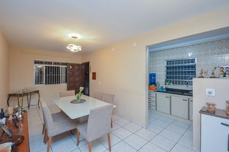 Sala de casa à venda com 4 quartos, 250m² em Jardim dos Manacas, São Paulo