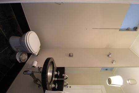 Lavabo de apartamento para alugar com 2 quartos, 150m² em Jardim Europa, São Paulo