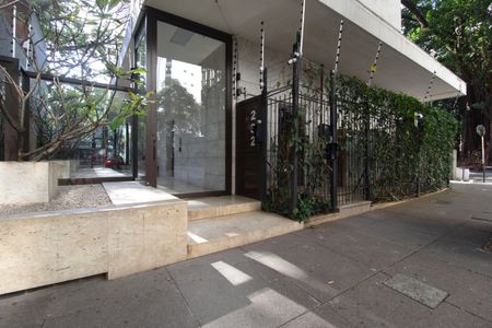 Apartamento para alugar com 150m², 2 quartos e 1 vagaFachada