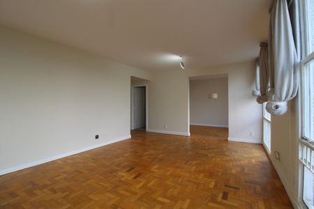 Sala de apartamento para alugar com 2 quartos, 150m² em Jardim Europa, São Paulo