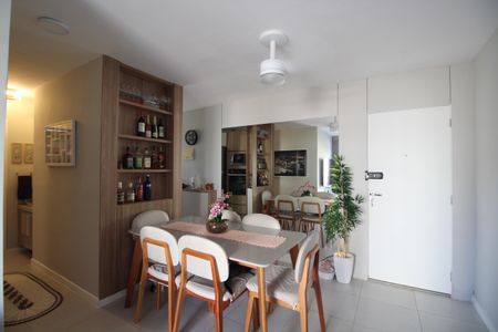 Apartamento para alugar com 52m², 2 quartos e 1 vagaSala