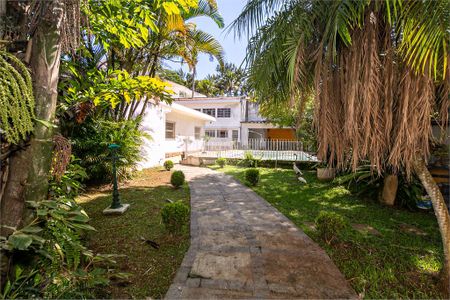 Casa à venda com 416m², 4 quartos e 3 vagas