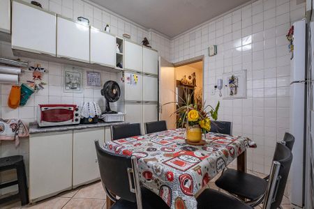Apartamento à venda com 64m², 2 quartos e 1 vaga Apartamento à venda com 64m², 2 quartos e 1 vagaCozinha